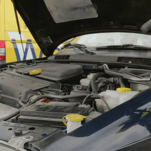 Arranca y vuelve a la carretera